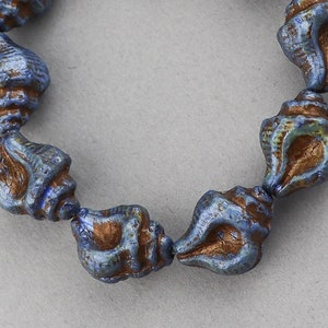 10 Conch Shell Czech Glass Beads CZ-539