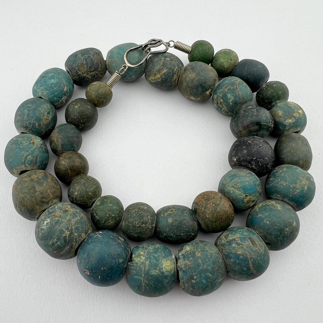 Ancient Jatim Majapahit Beads. 6th to 9th Century Beads From