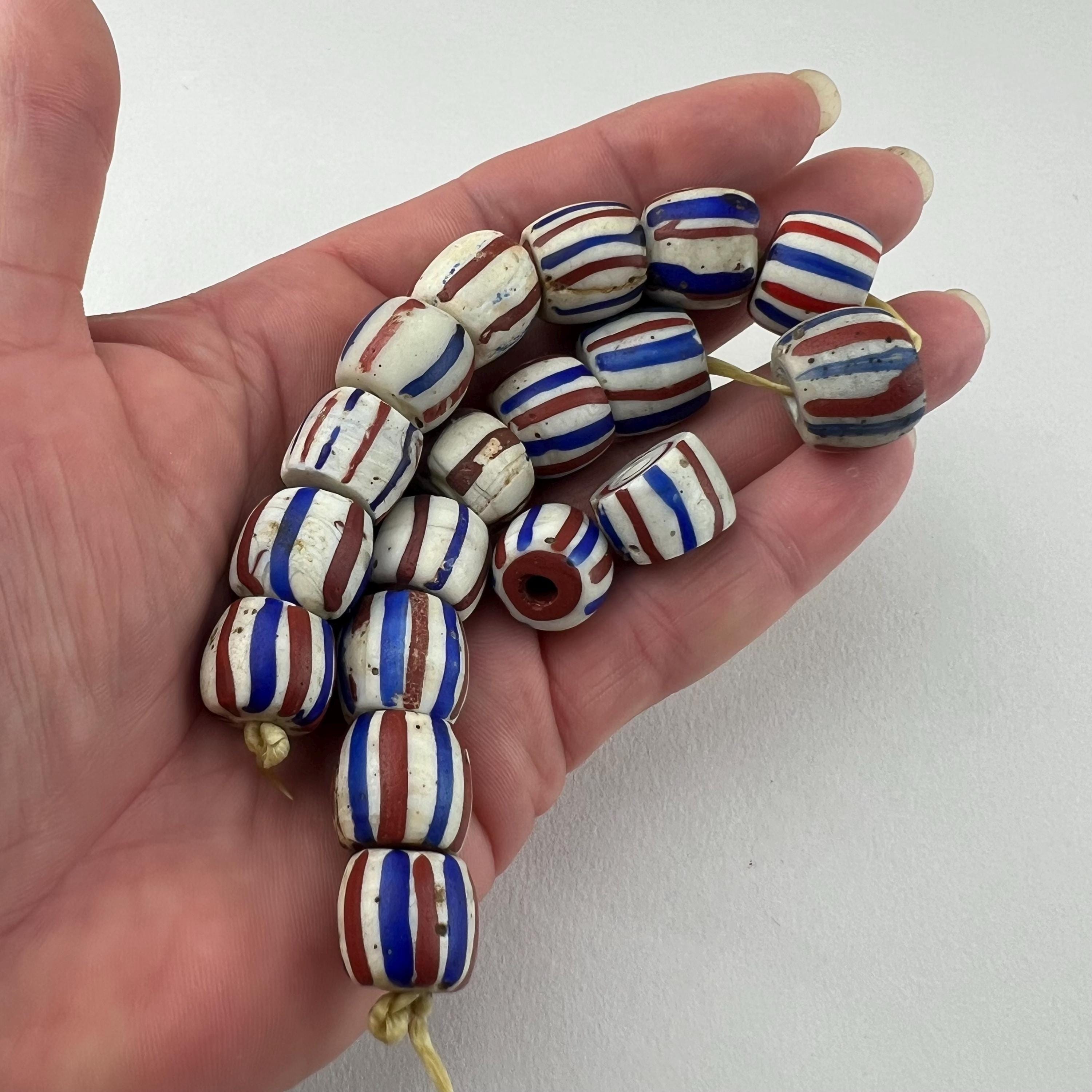 Antique beads アンティークビーズ アンティークビーズ Ø2㎜（ﾒﾀﾘｯｸﾋﾟﾝｸ）1910年代 フランス製 S332
