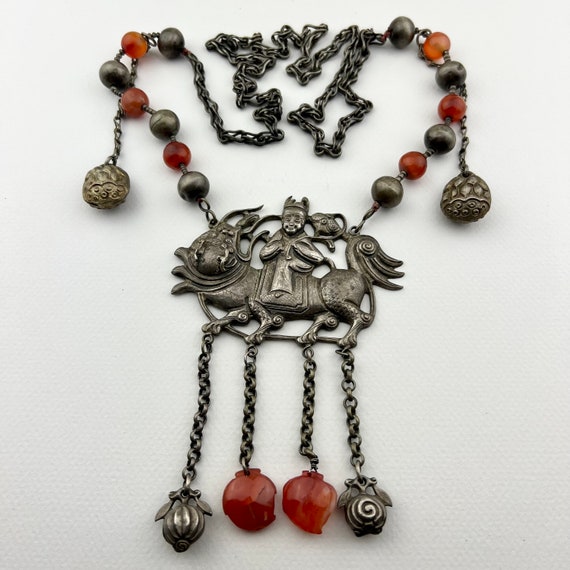 Antique chinese best sale necklace