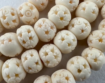 White Star Pattern Bone Beads. Hand Carved Tribal Ethnic Jewelry supplies. BSS-109