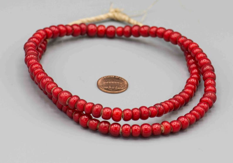Jewelry Supplies REDWH-1 100 Red 9mm White Heart Trade Beads