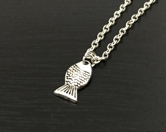 Fish necklace, silver charm jewelry, personalizable jewelry, fishing jewelry, sea ocean jewelry, nautical theme necklace, fishermen gift