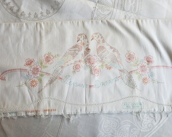 stamped pillowcases to embroider