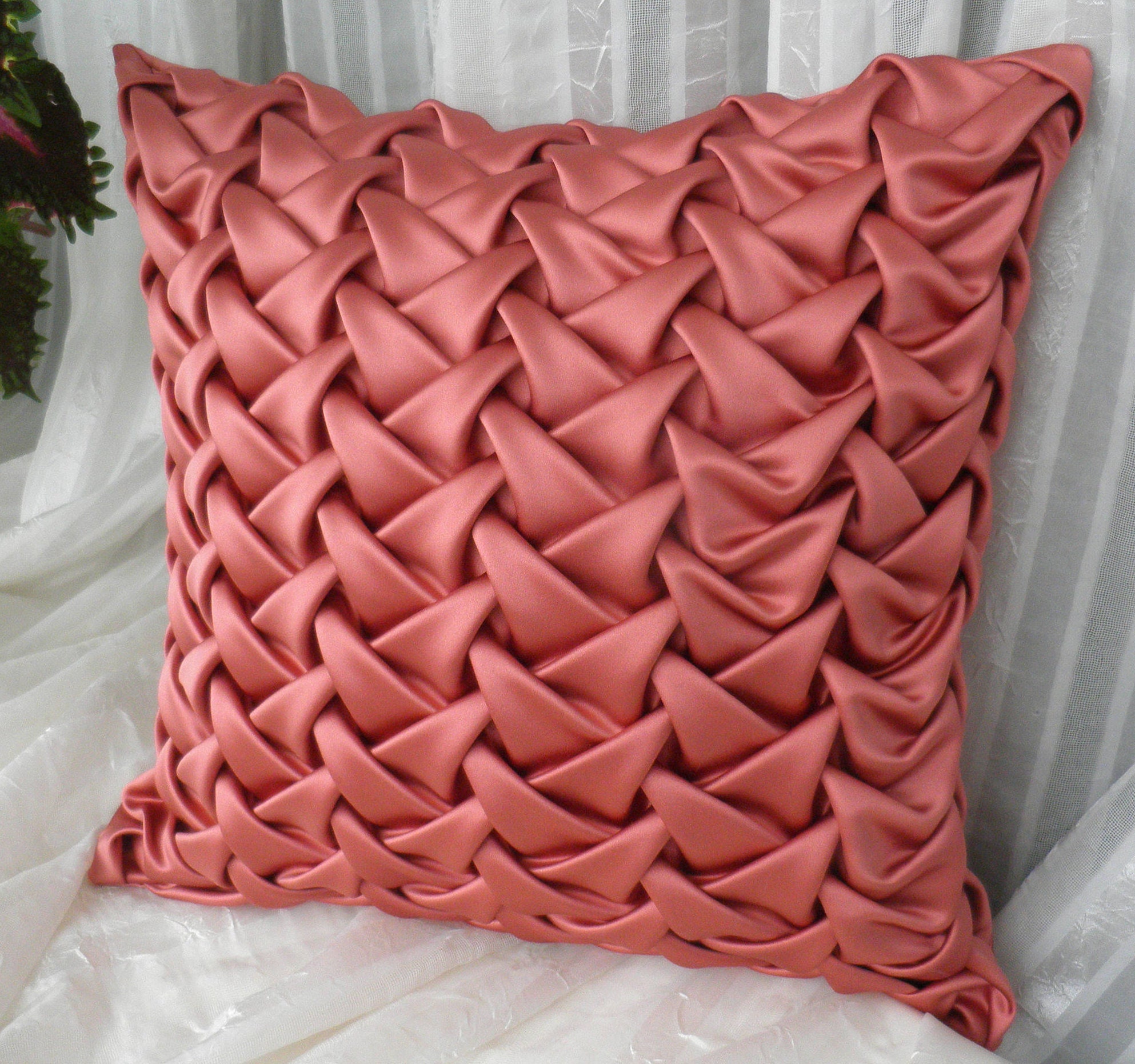 smocking pillow