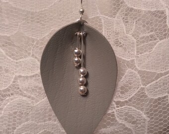 Vegan "Leather" Earrings, light gray with silver