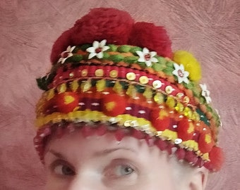 Antique crown with sequins Vintage woman hat Ukrainian wedding crown Ethnic costume Wool tiara Rustic headdress Peasant headgear