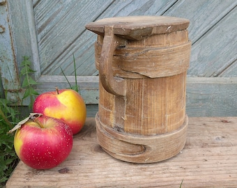 Storage container for kitchen and crafts Vintage wood box Antique wooden box with lid Made without nails or glue Rustic home decor