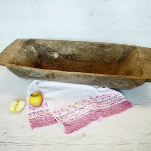 Antique wooden dough bowl for primitive antique decor Wood bowl for country or rustic home decorating Farmhouse kitchen 1930s cottage