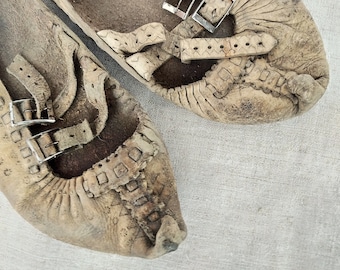 Antique wall decor Primitive leather shoes Wall hanging opanci Peasant moccasins 1800s Pair Rustic home find Farmhouse cottage Country prims