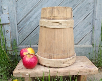 Wood vase Antique wooden pot Rustic cottage vintage Ukrainian kitchen decor Primitive farmhouse table centerpiece