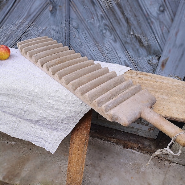 Antique mangle board Large washing board Farmhouse wooden washboard Rustic bathroom decor Country ironing board Primitive wall plaque