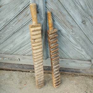 Antique mangle board from 1920s Farmhouse Wabi Sabi Primitive wall decor for laundry Rustic bathroom washboard Country washing board