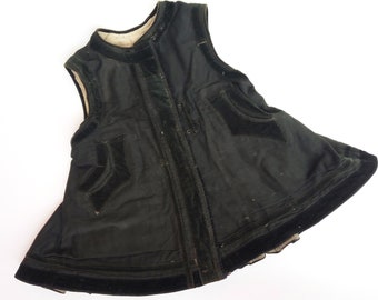 Abrigo antiguo Chaqueta sin mangas Chaleco antiguo Ropa étnica Camisa de abrigo Camisa de abrigo Coleccionables antiguos revolucionarios Mujeres y niñas ucranianas Disfraz de 20 años