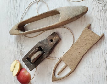 Weaving set Antique wood weaving tools Antique Fibre Arts Assemblage Collectible Primitives Farmhouse rustic cottage
