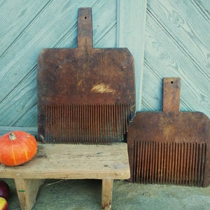 Large comb Wooden wall decor Rustic home decor Primitive antiques country Annniversary gift Wood comb Wool carder Farmhouse cottage antiques