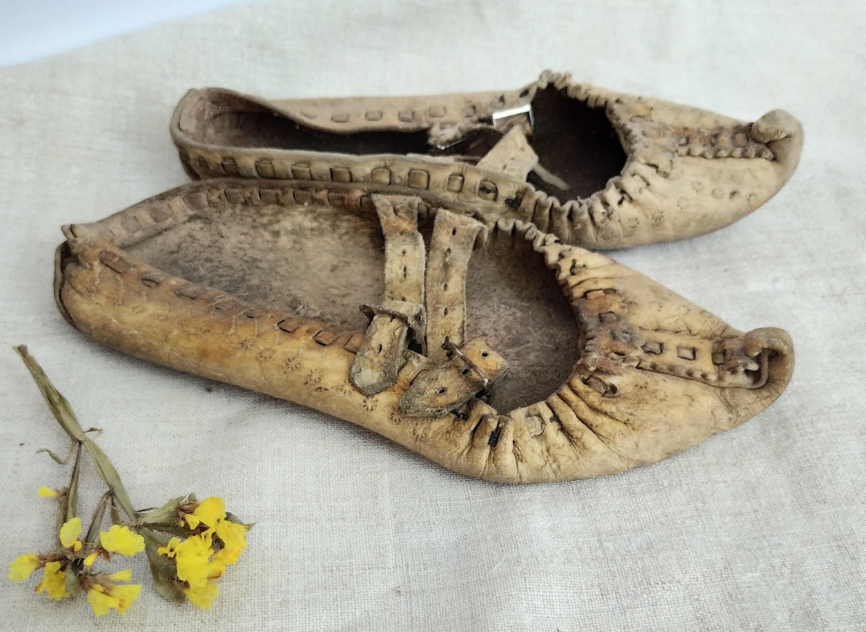 Antique Leather Shoes Primitive Peasant Shoes 1800s Moccasins Etsy