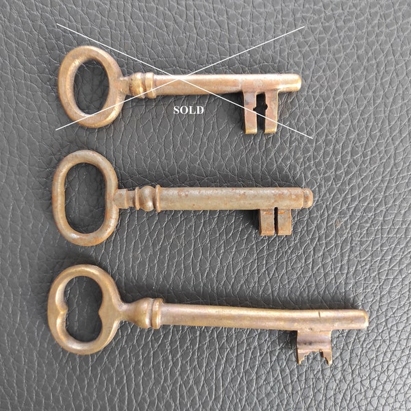 Antique keys Vintage Skeleton Keys  rustic keys metal keys Rustic Wall Art Old Keys Farmhouse Antique Rustic Key