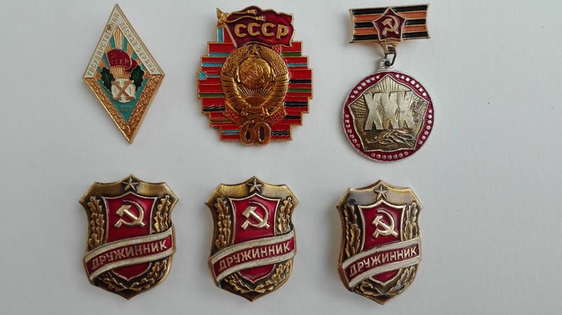 NEW USSR CCCP SOVIET UNION RUSSIAN GUARD ARMY MILITARY PIN BADGE 1970s