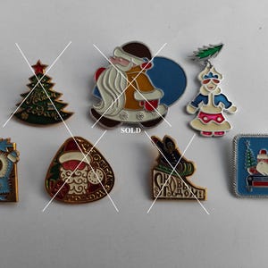 Happy New Year vitage pins  с Новым Годом Happy New Year gift pins from childhood christmas tree Santa Claus snowman снегурочка snow maiden