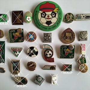 Sovjet-voetbalspelden, sportbadges, Sovjet-voetbalteams, voetbalteams, voetbalteams, voetbalbadges, spelden, bal, in de uitverkoop, Zinit, Dinamo