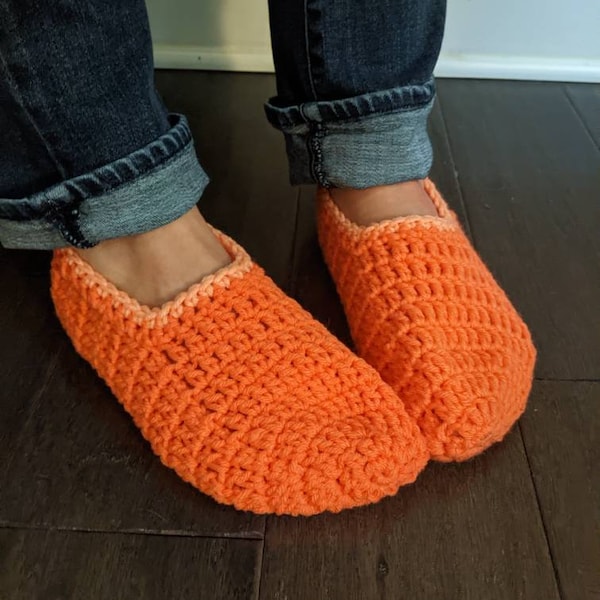 Comfy Coral Women's Slippers, Coral, Slipper Socks, House Shoes, Comfy Soft, Unique Gift, Gift for Her, Hand Crochet, Pink Chunky Socks