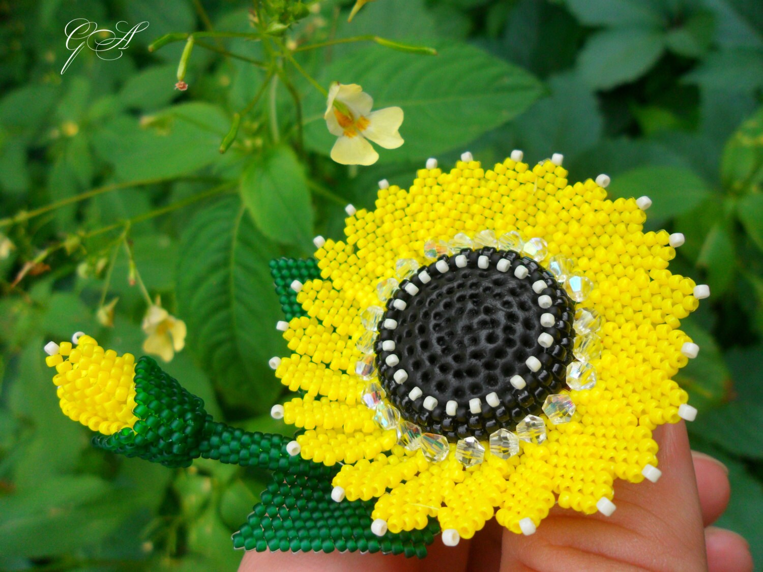 Beaded Brooch for women Brooch sunflower Yellow brooch Beaded | Etsy