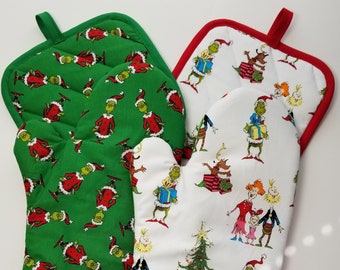 how the grinch stole christmaswhoville oven mitt and pot holderpick a set - How The Grinch Stole Christmas Decorations how the grinch stole christmaswhoville oven mitt and pot holderpick a set - How The Grinch Stole Christmas Decorations