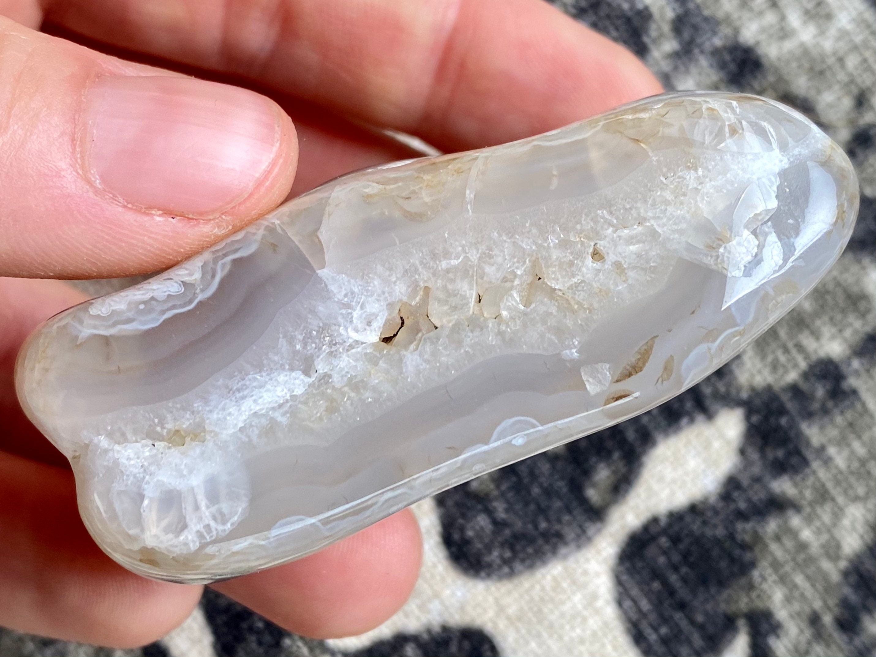 Banded Montana moss agate with large quartz crystal inclusion | Etsy