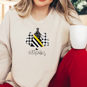 Merry Christmas Thin Gold Line Flag 911 Dispatcher Unisex Heavy Blend Crewneck Sweatshirt