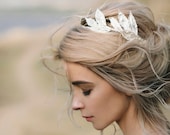 Bridal Tiara, Bridal silver crown, Silver wedding headpiece, Bridal hair wreath, Hair Accessories