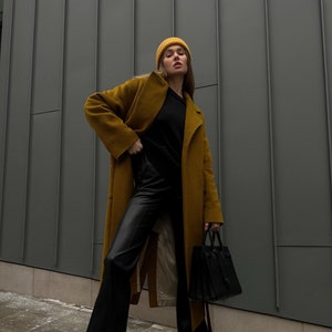 Mustard wrap coat 2025
