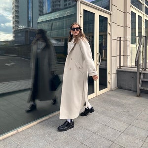 Oversize soft wool overcoat / Oatmeal wool coat / Warm raglan coat / Autumn lined coat / Maxi length wool coat / Long woolen coat image 2