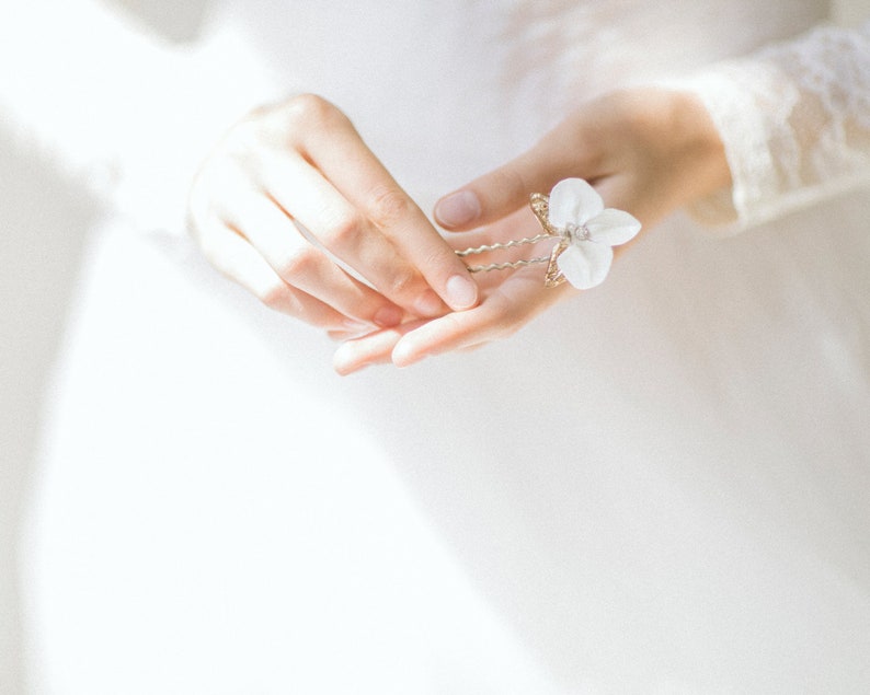 Bridal gold hair pin, Silver wedding headpiece, Bridal hair Accessories, Floral Hair Pin image 7