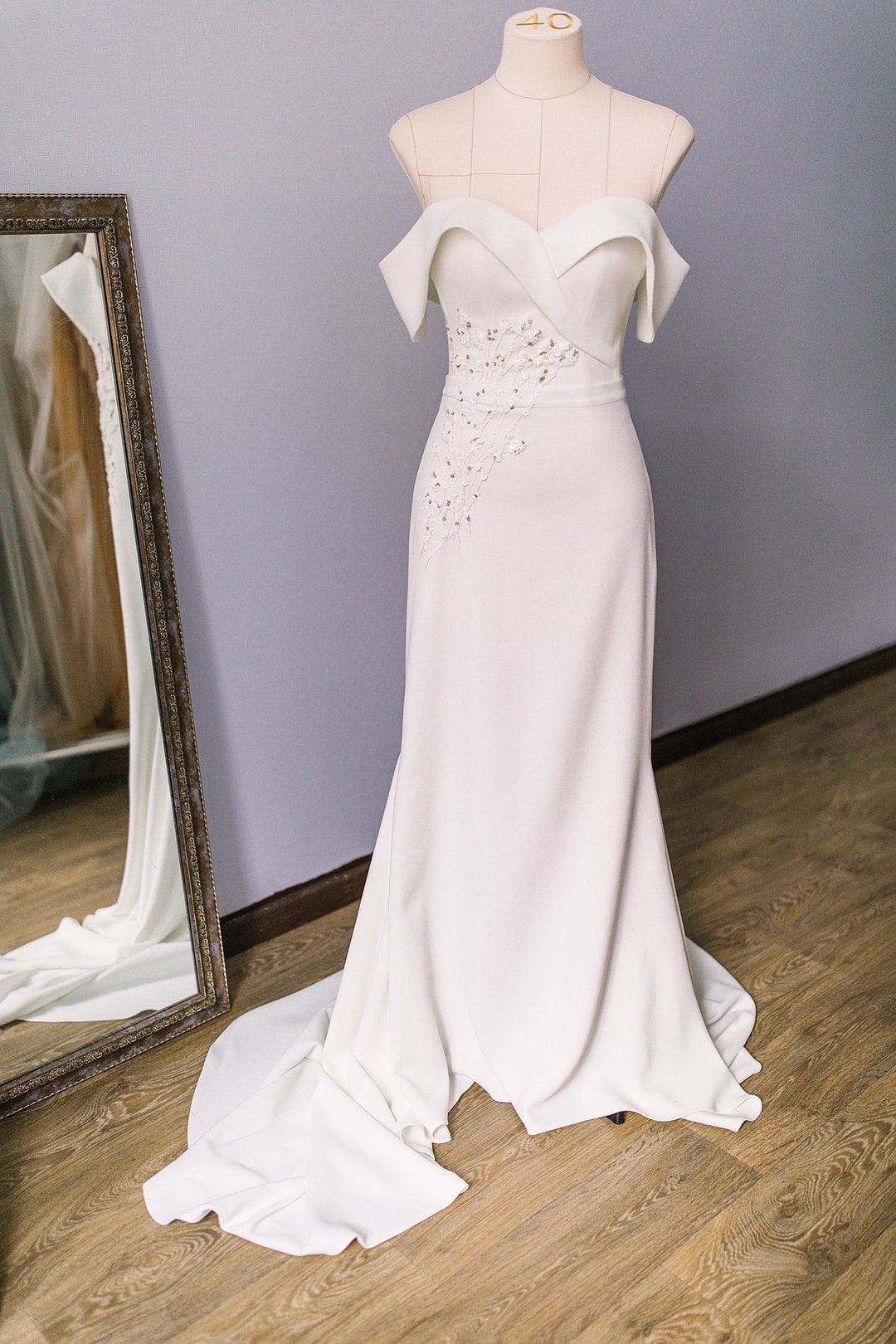 Elegant Corset Crepe Wedding Dress: Timeless Style for Your Big Day
