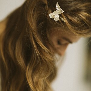 Silver wedding hair pin, Bridal floral hair accessories, Floral Hair Pin image 5