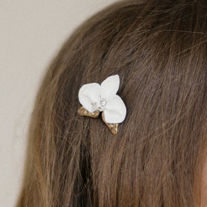 Bridal gold hair pin, Silver wedding headpiece, Bridal hair Accessories, Floral Hair Pin image 4