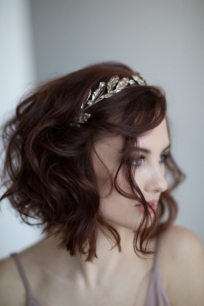 Bridal silver tiara / Crystal wedding crown / Floral bridal headpiece image 1