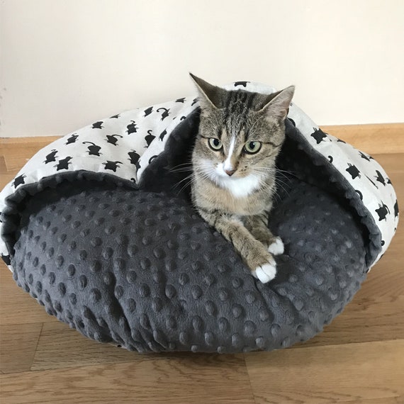 cat slipper bed