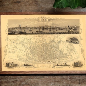 LIVERPOOL, 1851. Carte pliée avec dos en lin. Réimpression de l'ancienne carte