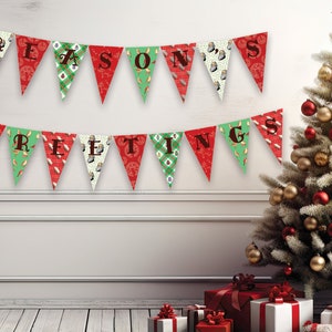 Pode incluir: Bandeirolas de Natal com as palavras "REASONS GREETING" em vermelho, verde e branco. As bandeiras são decoradas com padrões e ilustrações de pássaros. Uma árvore de Natal decorada com enfeites e presentes está ao fundo.
