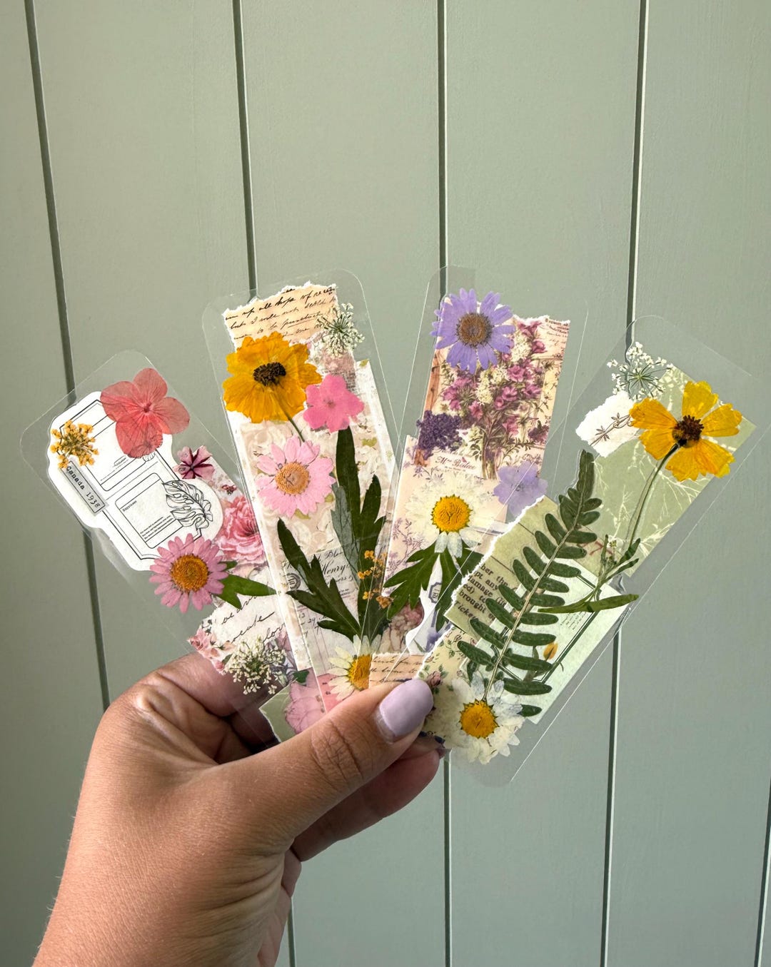 Vintage Pressed Flower Bookmark: Real Dried Flowers, Book Lover Gift - Etsy