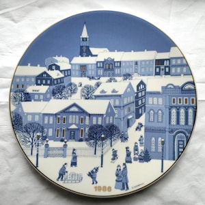 Arabia Finland Collectible Christmas Wall Plate, Alternatives 1986, 1987, 1988, 1989, Patterns by Raija Uosikkinen