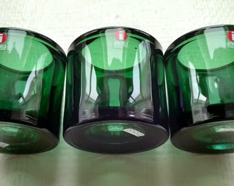 イッタラ: クリスマス グリーンの KIVI 奉納品 1 つ、ヘイキ