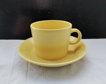 Arabia/Iittala: Four TEEMA Tea Cups and Four Saucers, Designed by Kaj Franck