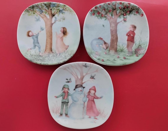 Arabia Finland: One Small Wall Plate From the Series FOUR SEASONS