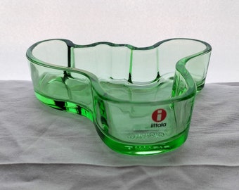 ALVAR AALTO COLLECTION: One 136 mm Apple Green Low Aalto Bowl, Made by Iittala