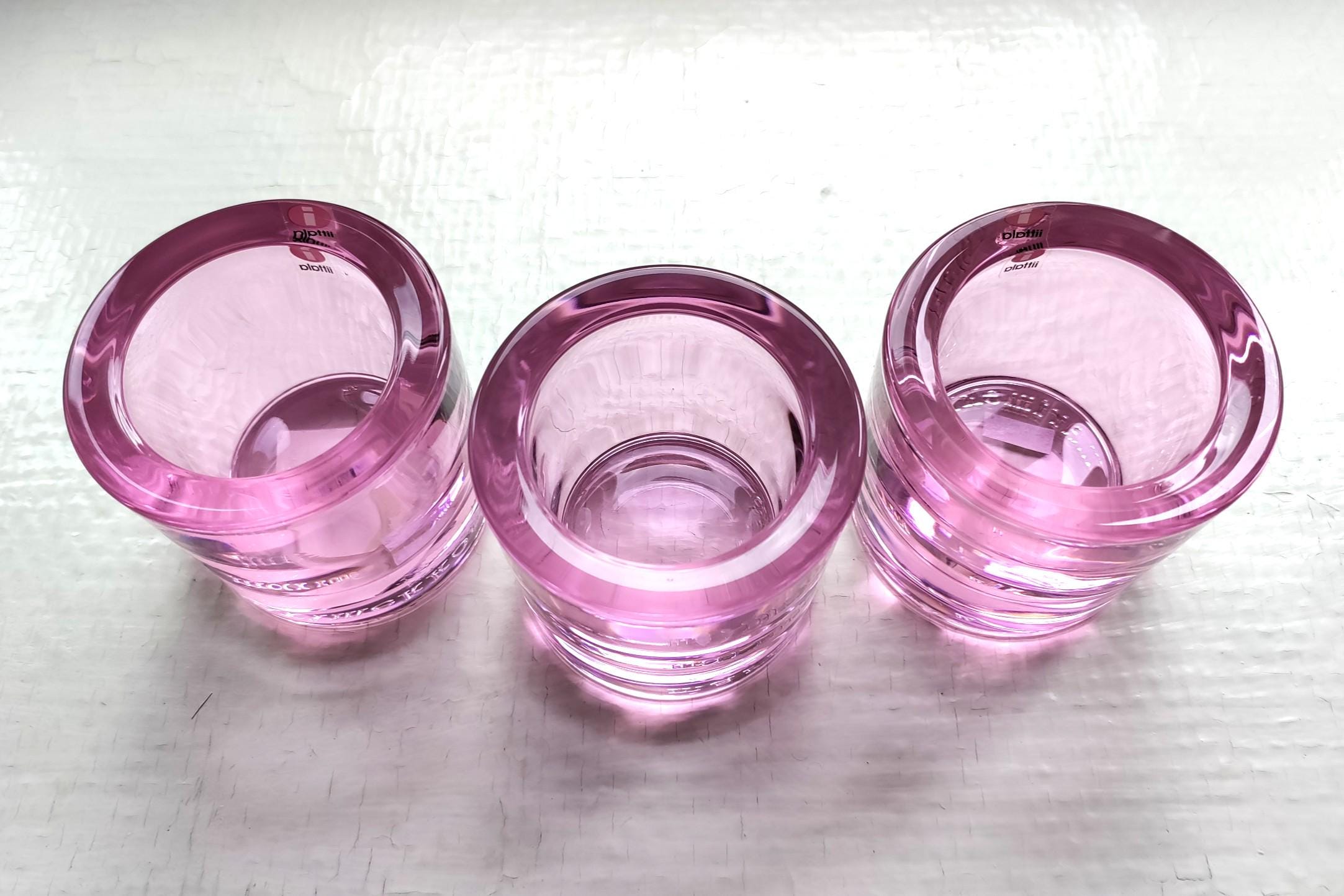 イッタラ: スイート ピンク KIVI 奉納品、マリメッコプロデュース