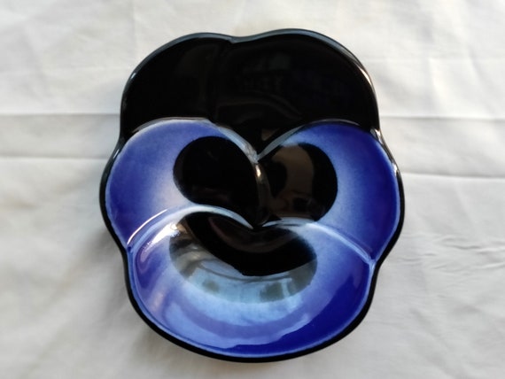 Arabia Finland: One Small VIOLA Wall Plate, Designed by Birger 
