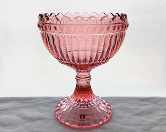 marimekko: One Salmon Pink 155 mm High MARISKOOLI Bowl, Made by Iittala